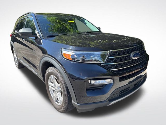 2022 Ford Explorer XLT's photo