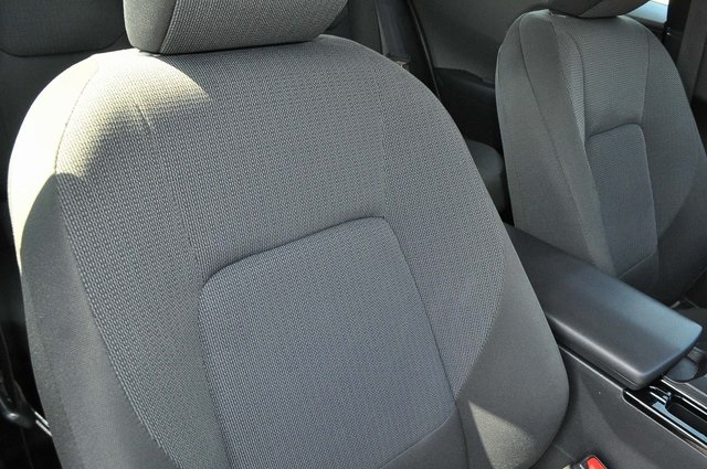 2024 Toyota Prius LE photo 18