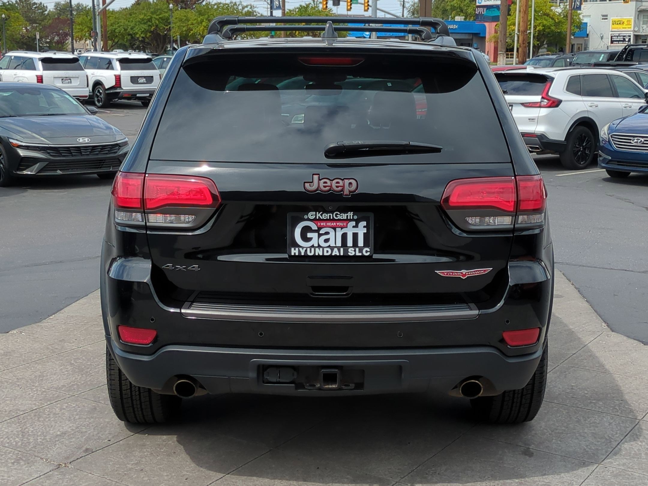 2018 Jeep Grand Cherokee Trailhawk photo 2