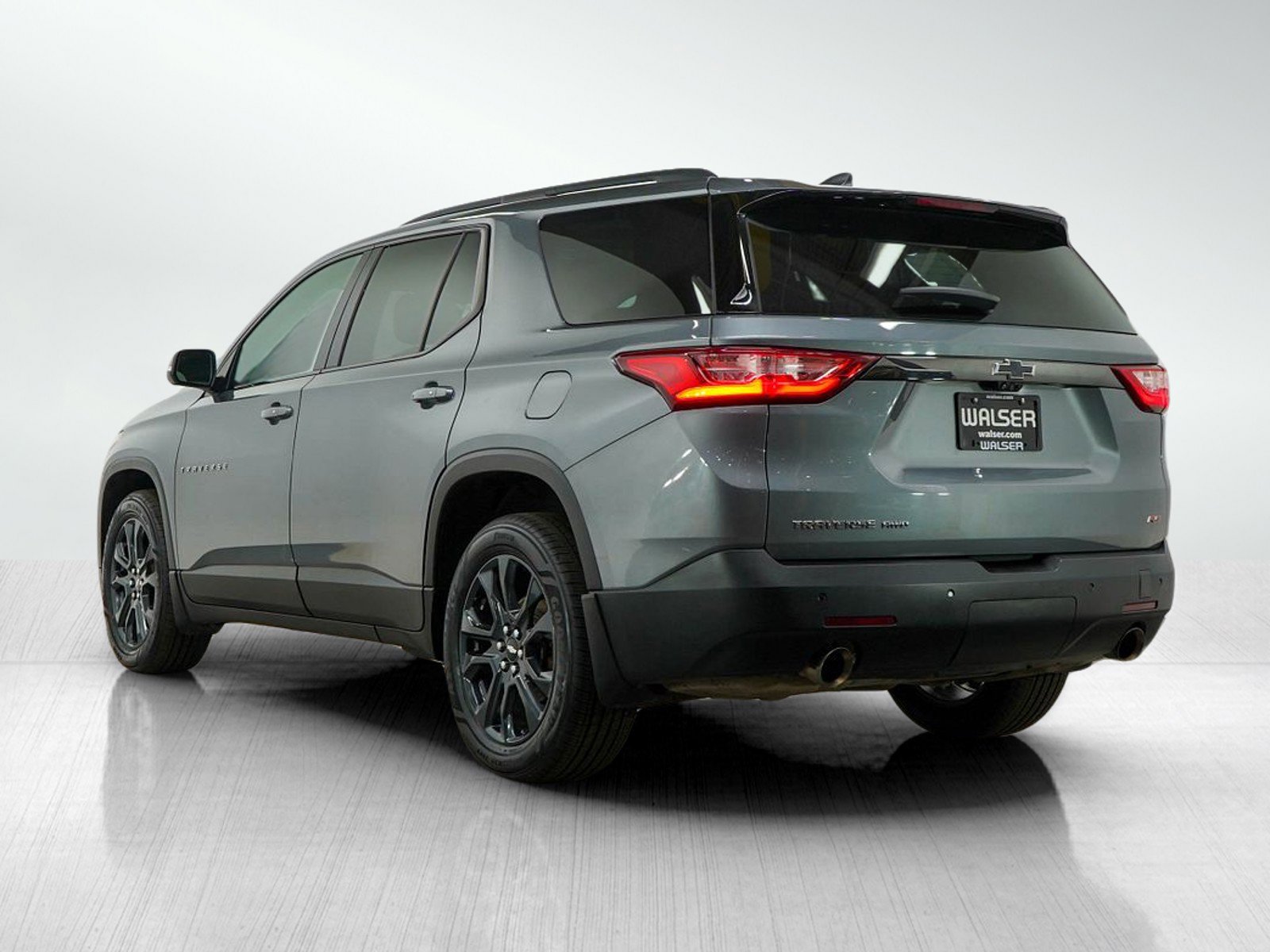 2021 Chevrolet Traverse RS photo 2