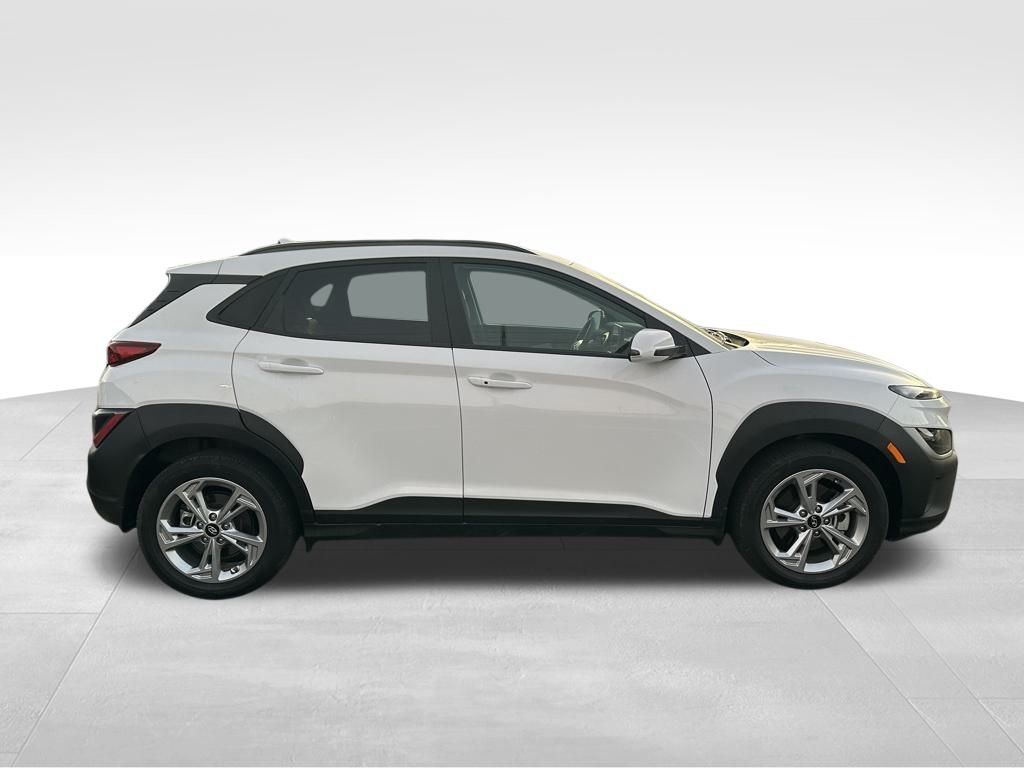 2023 Hyundai Kona SEL photo 4