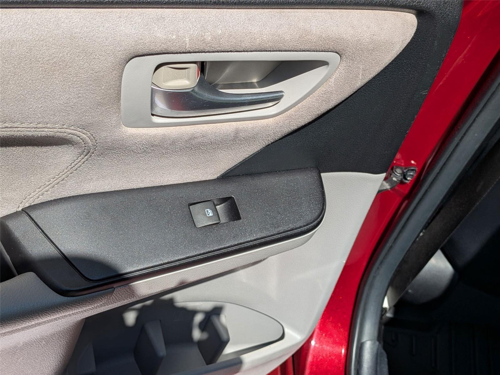 2015 Toyota Camry XSE photo 26