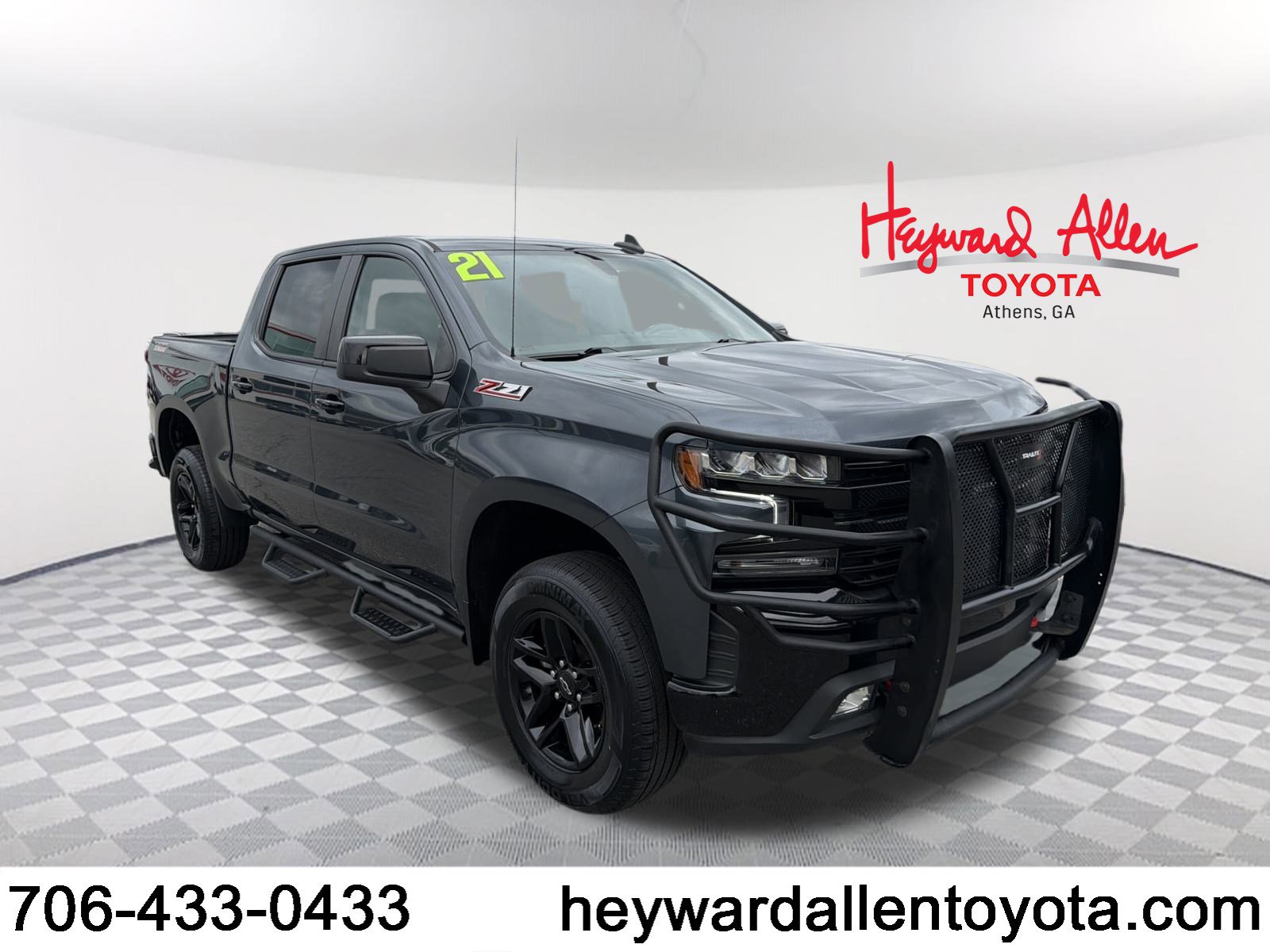 2021 Chevrolet Silverado LT's photo