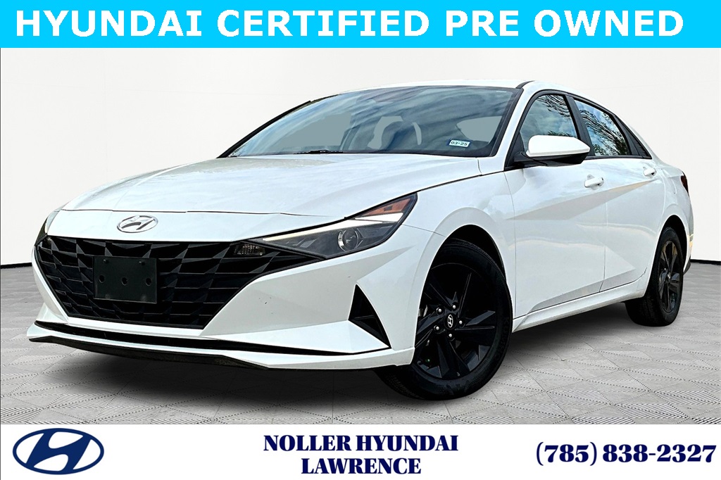 2022 Hyundai Elantra SEL's photo