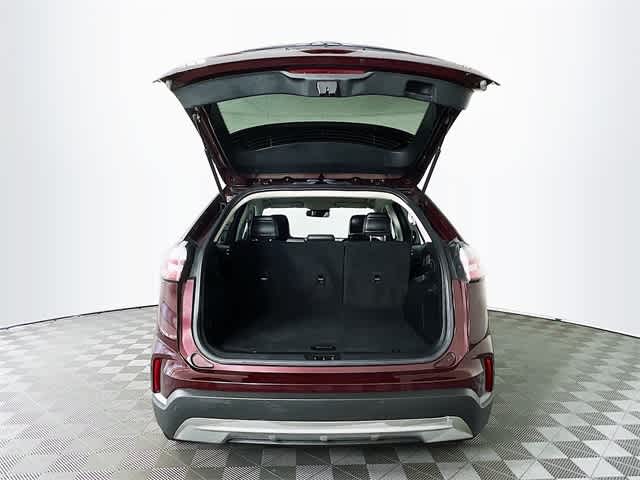 2021 Ford Edge SEL photo 24