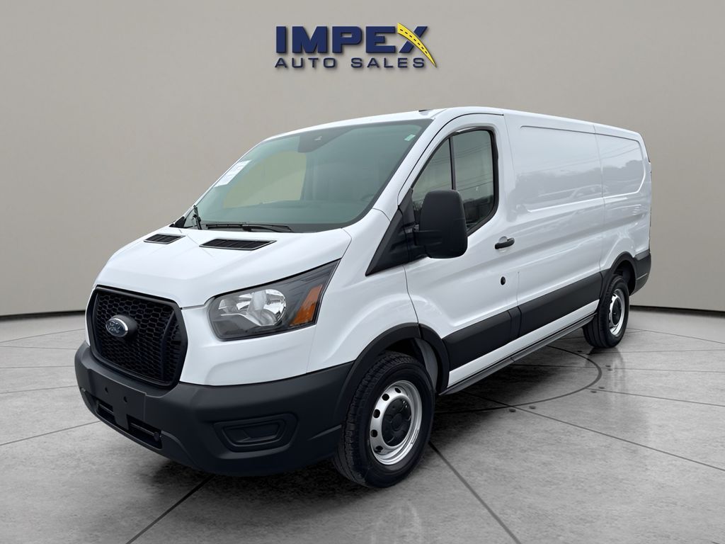 2024 Ford Transit Base's photo