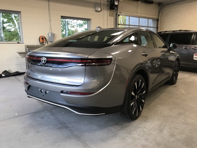 2024 Toyota Crown Platinum photo 3