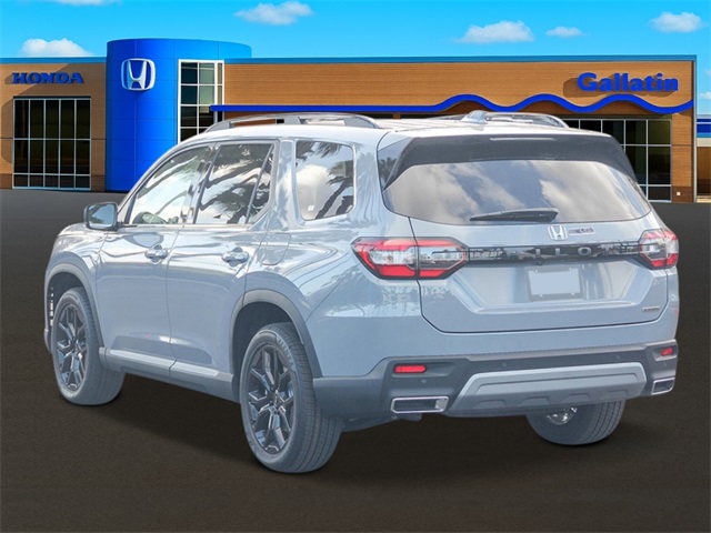 2025 Honda Pilot Touring photo 2
