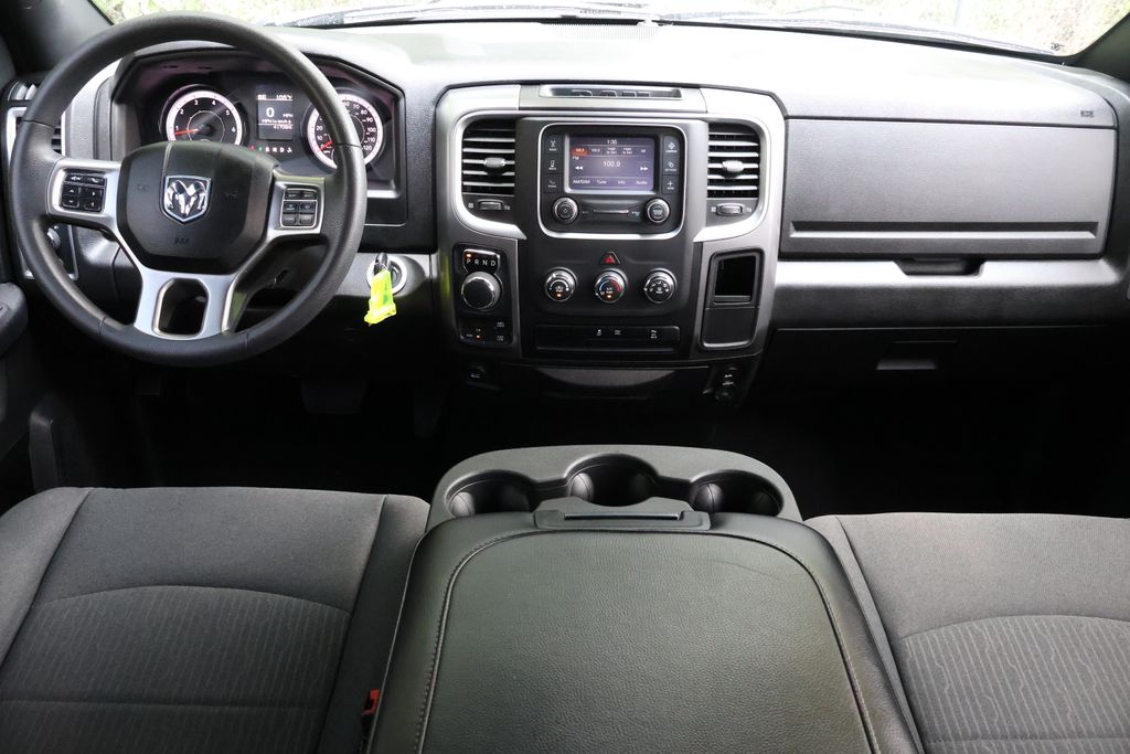 2024 Ram 1500 Classic Warlock photo 13