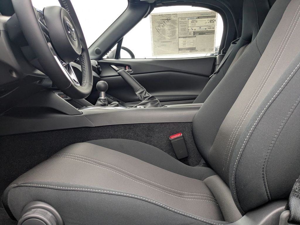 2025 Mazda MX-5 Miata Miata Sport photo 17