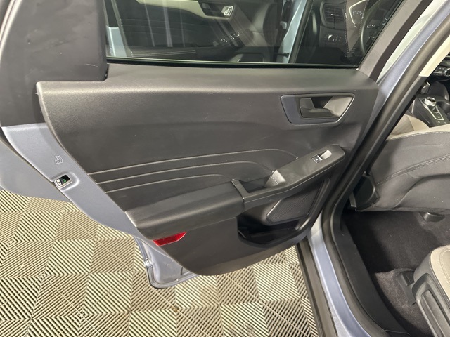 2022 Ford Escape SE photo 18