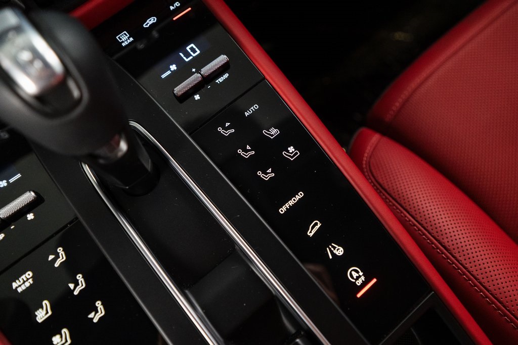2022 Porsche Macan GTS photo 24