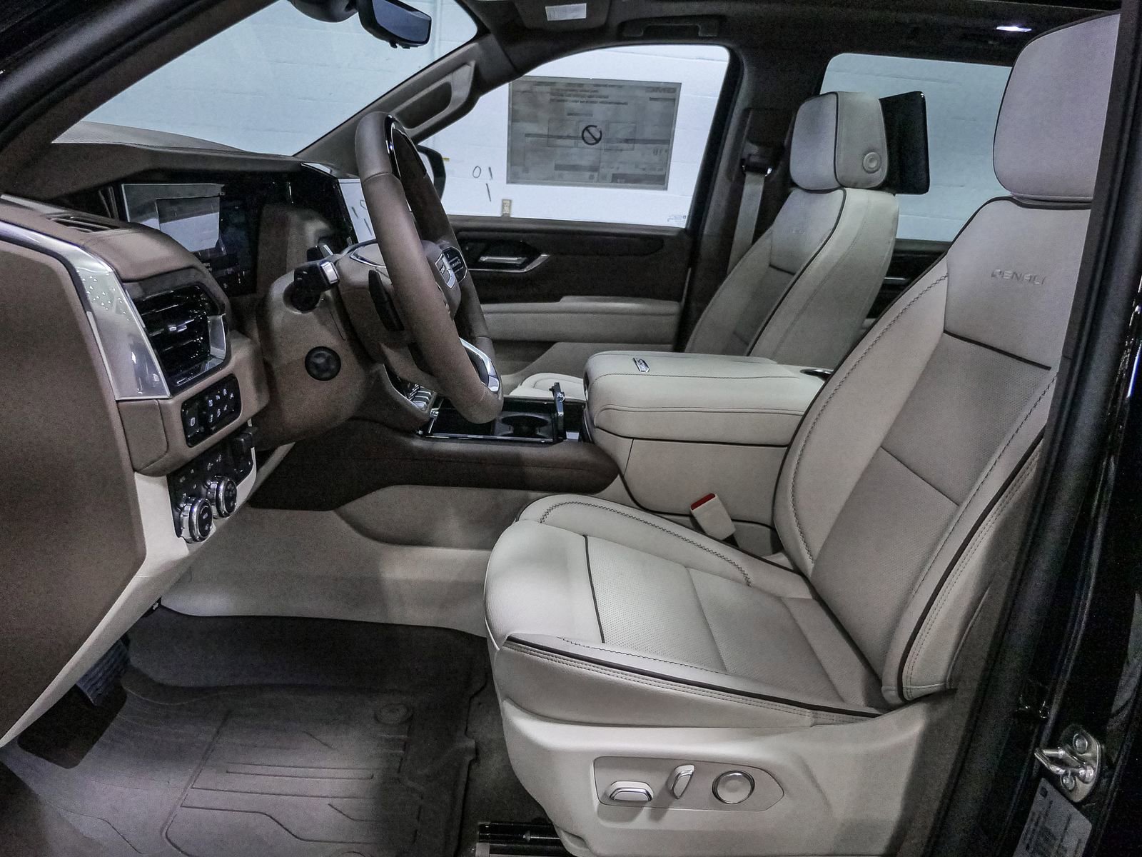 2025 Gmc Yukon Denali photo 21