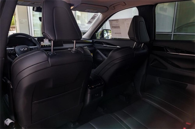 2025 Infiniti QX60 Pure photo 17