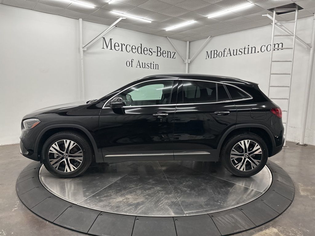 2025 Mercedes Benz GLA 250 photo 4