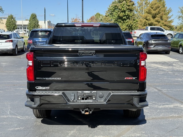 2023 Chevrolet Silverado 1500 RST photo 3