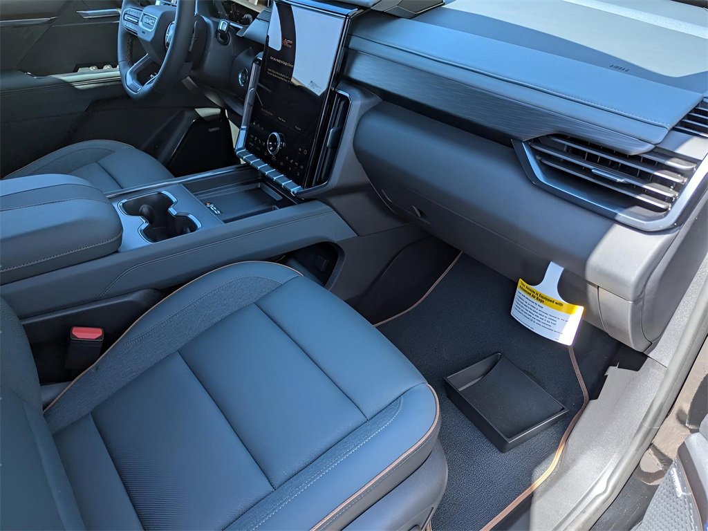 2026 Gmc Acadia AT4 photo 17