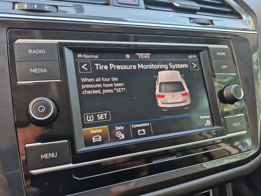 2022 Volkswagen Tiguan S photo 24