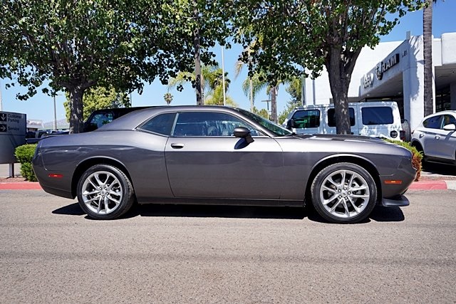 2022 Dodge Challenger GT photo 6