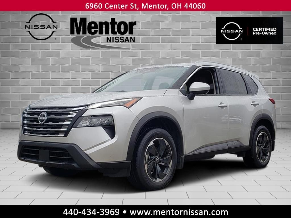 2024 Nissan Rogue SV photo 3