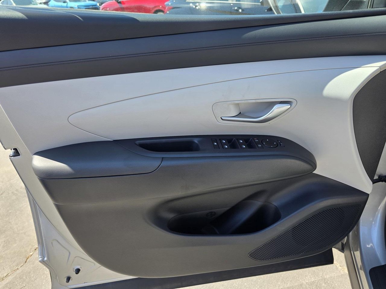 2025 Hyundai Tucson SE photo 17