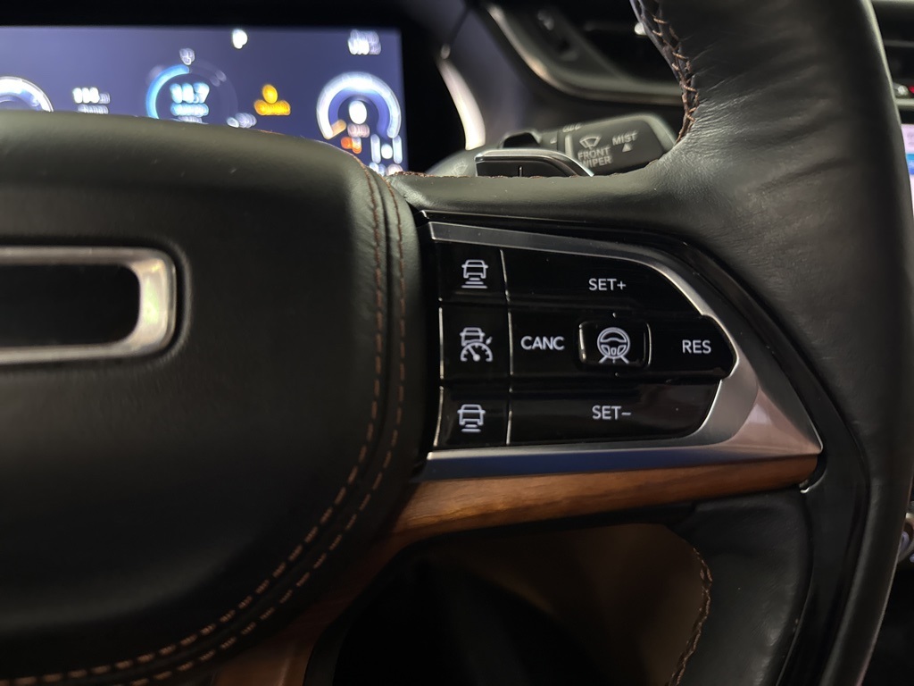 2021 Jeep Grand Cherokee L Summit photo 24