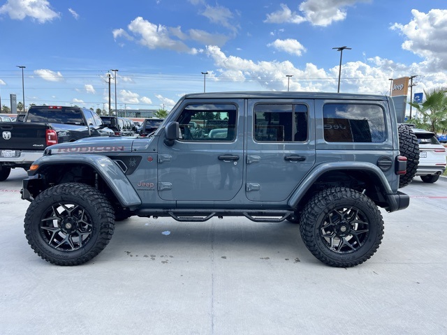 2025 Jeep Wrangler Rubicon photo 3