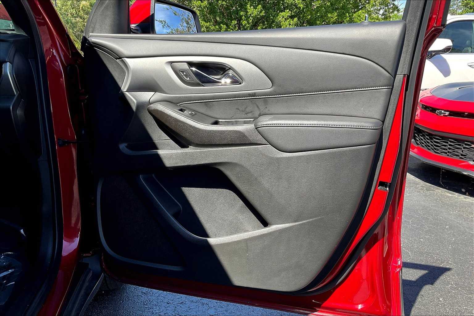2023 Chevrolet Traverse Cloth photo 21
