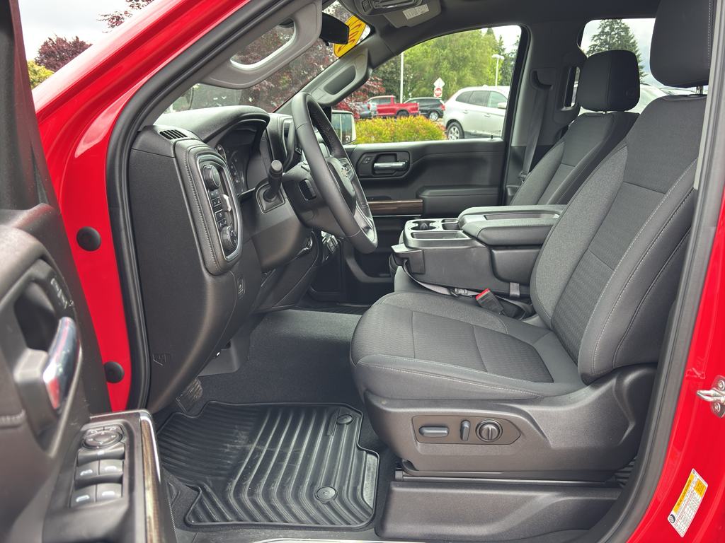 2022 Chevrolet Silverado 1500 LT photo 7