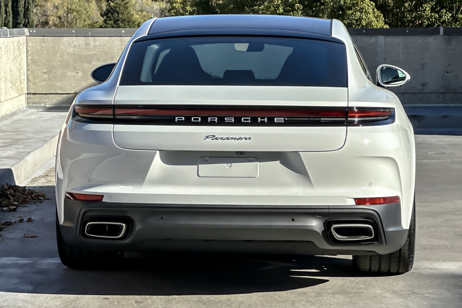 2025 Porsche Panamera 4 photo 7
