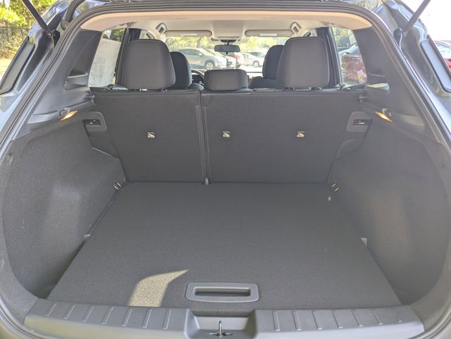 2026 Nissan Kicks SV photo 3