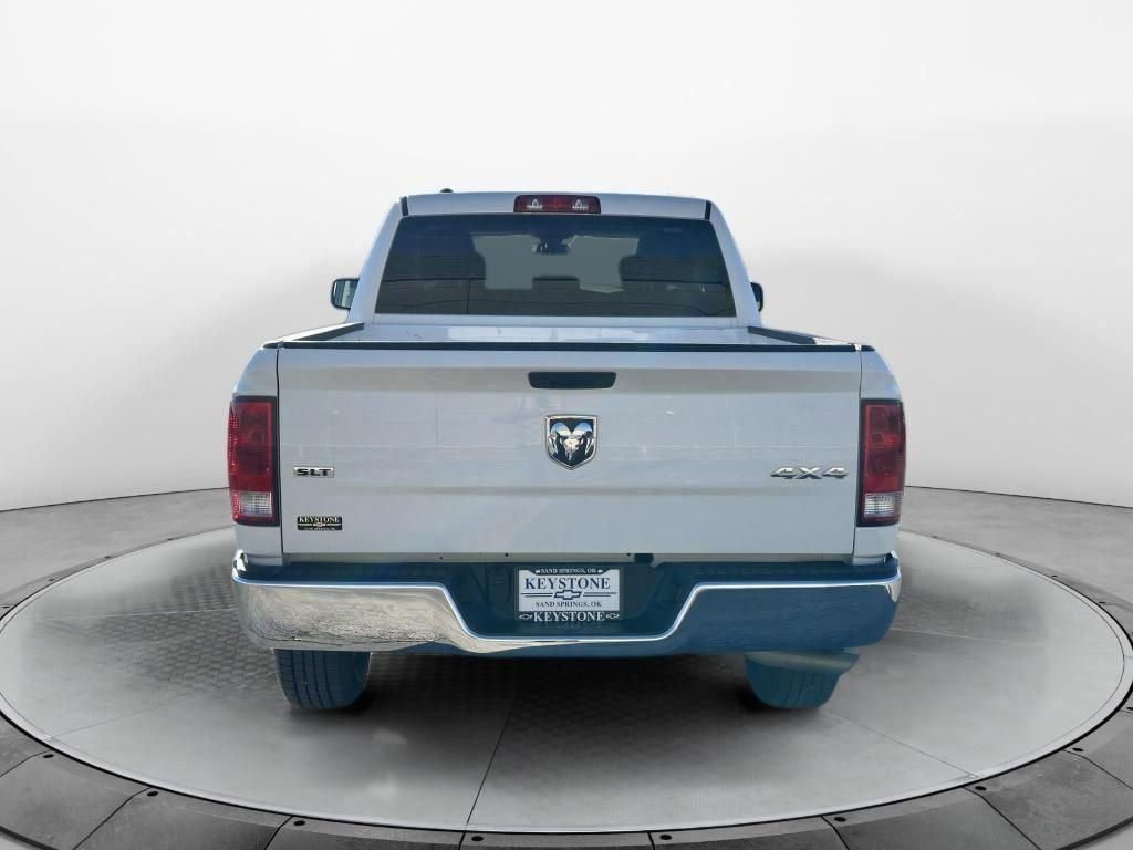 2024 Ram 1500 Classic SLT photo 4