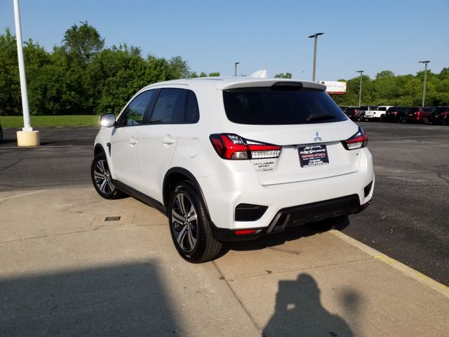 2025 Mitsubishi Outlander Sport SE photo 4
