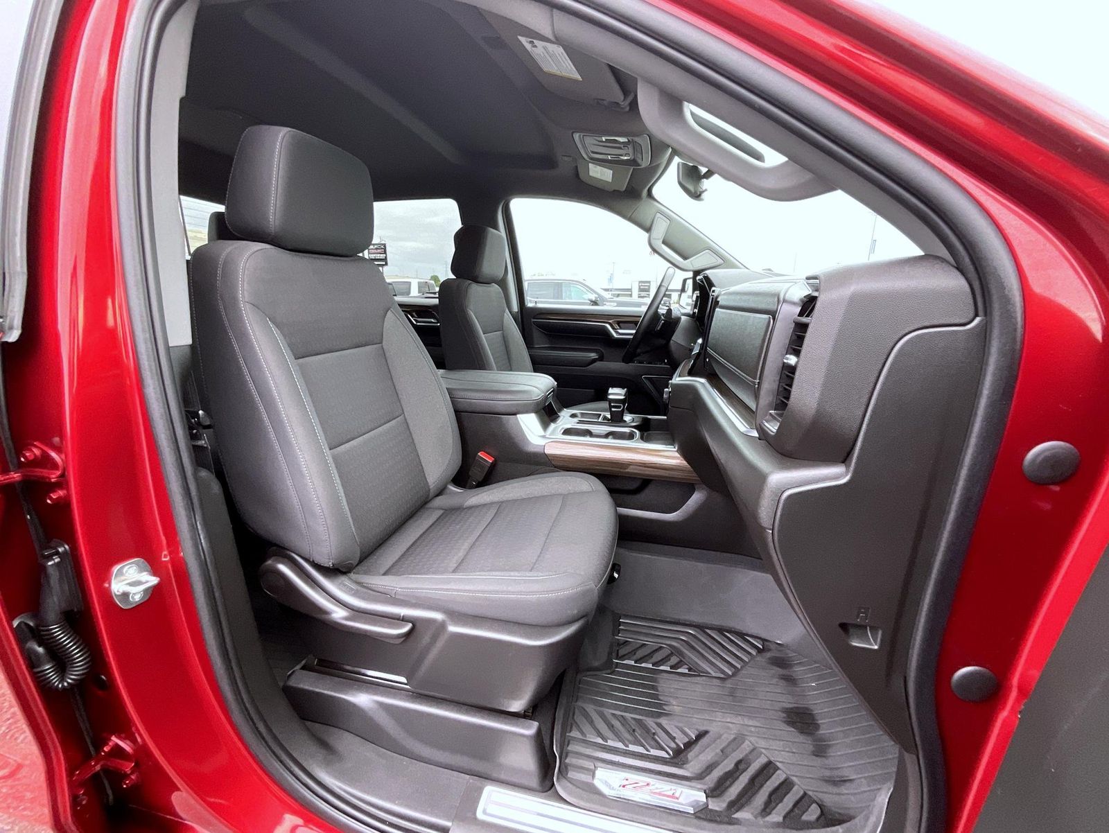 2023 Chevrolet Silverado 1500 RST photo 15