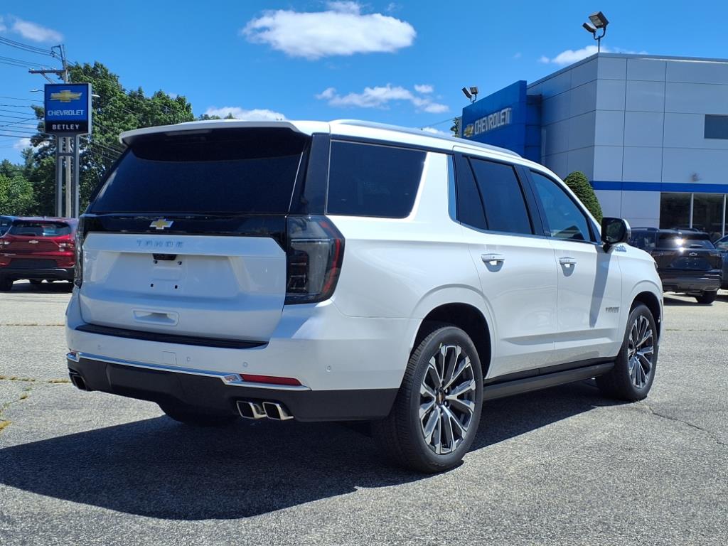 2025 Chevrolet Tahoe High Country photo 2