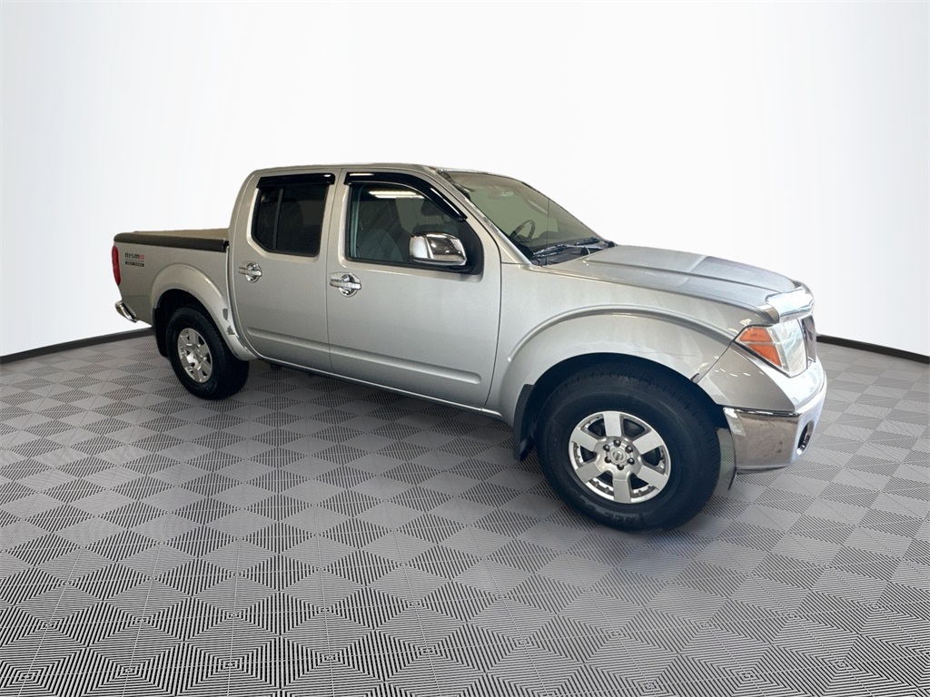 2007 Nissan Frontier Nismo Off-Road photo 2