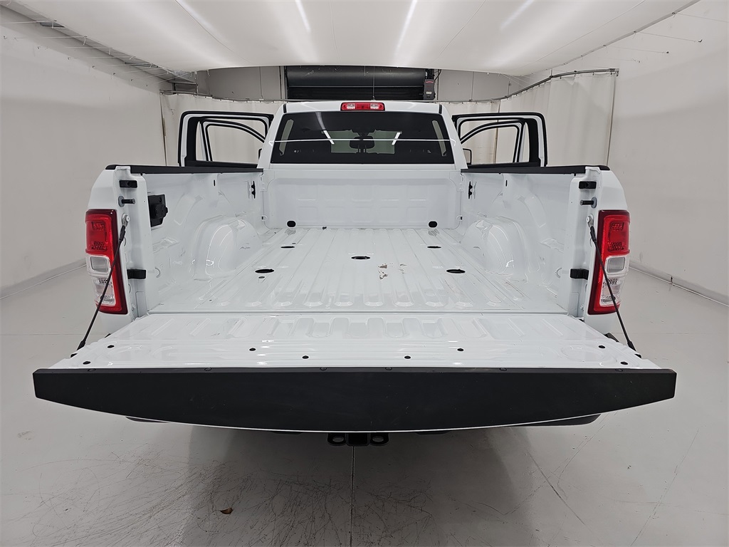 2024 Ram 2500 Tradesman photo 12