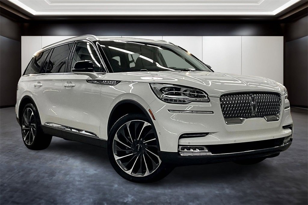 2023 Lincoln Aviator Reserve's photo