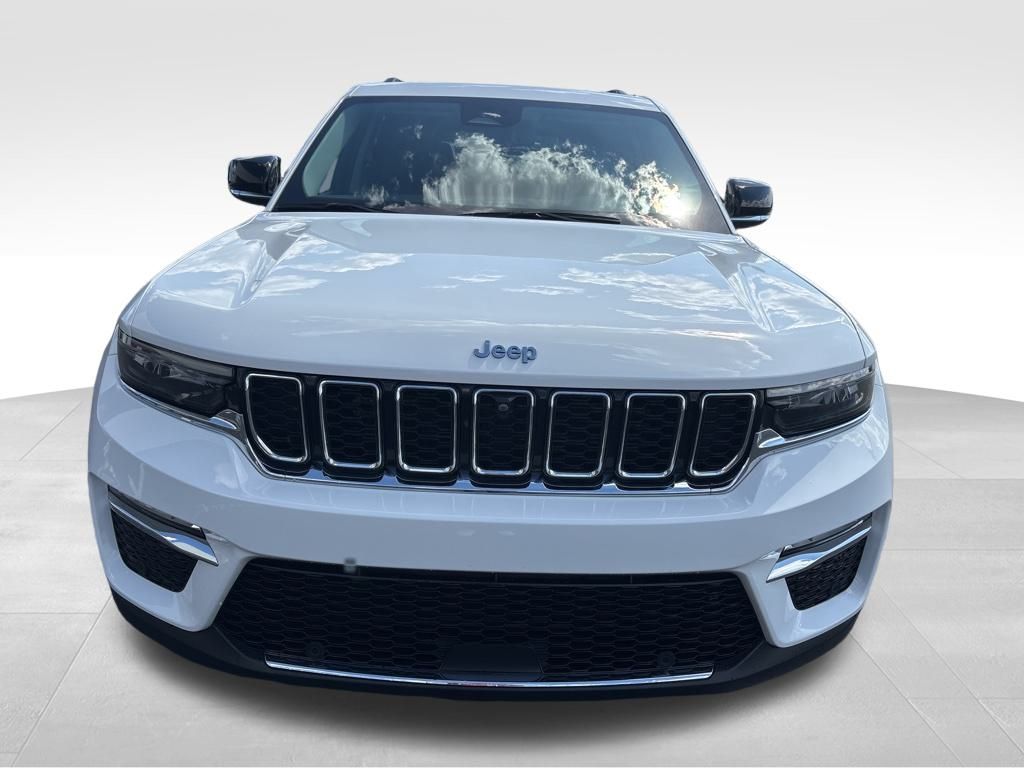 2023 Jeep Cherokee 4xe photo 11