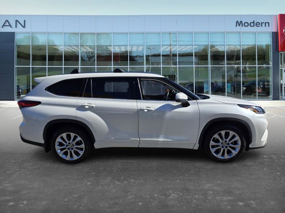 2020 Toyota Highlander Limited photo 3