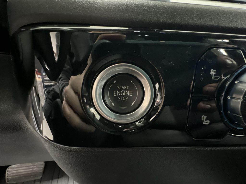 2024 Gmc Sierra 1500 Elevation photo 14