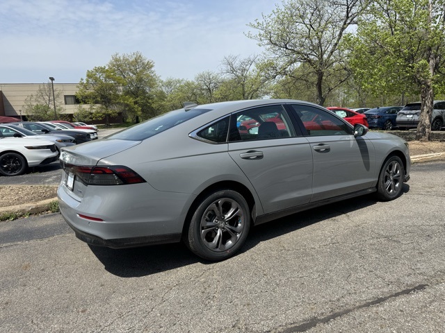 2025 Honda Accord Hybrid EX-L photo 4