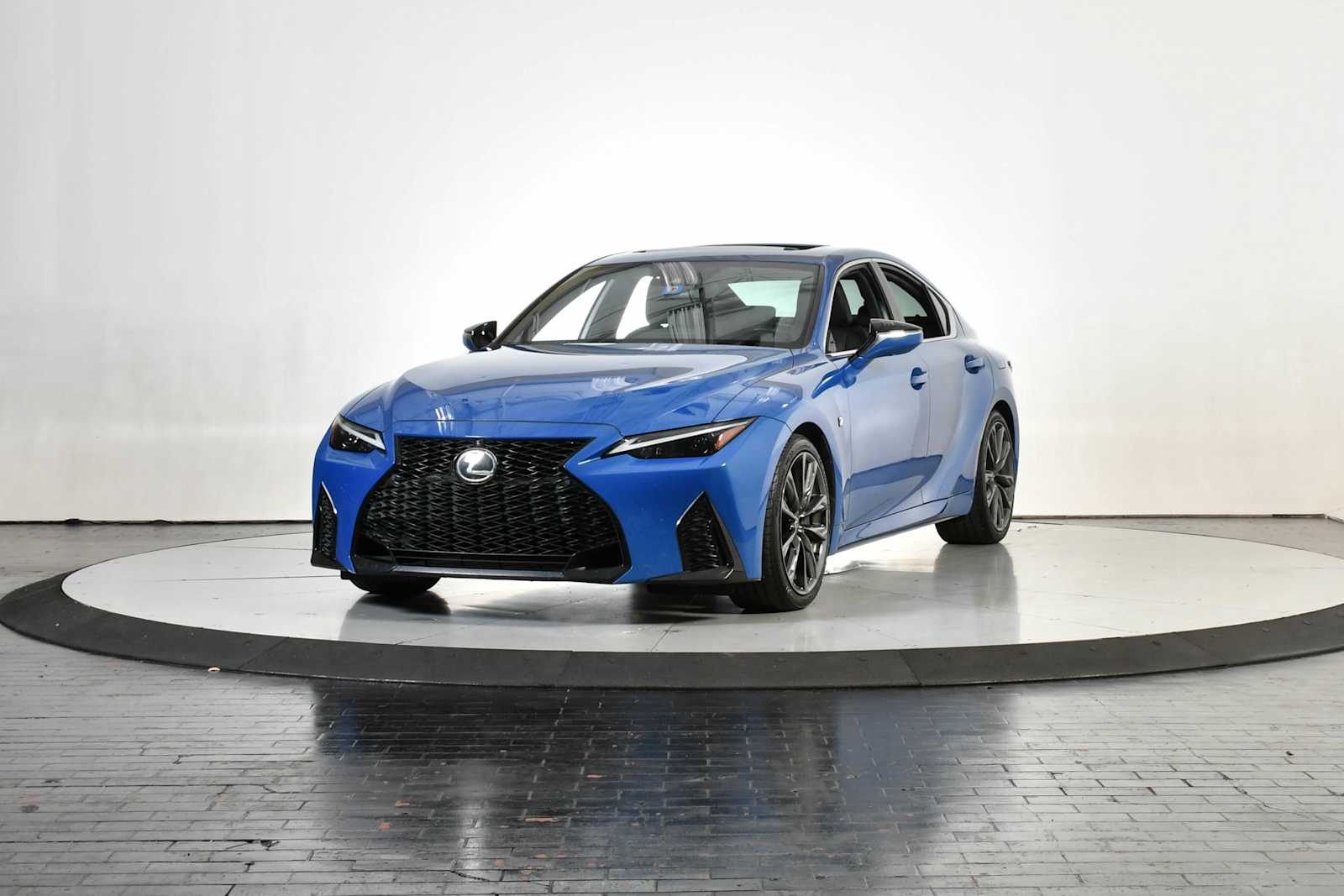 2023 Lexus IS 350 F SPORT's photo