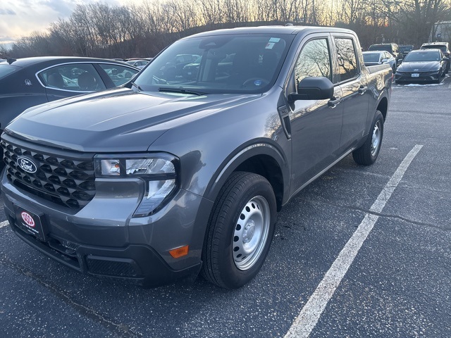 2025 Ford Maverick XL's photo