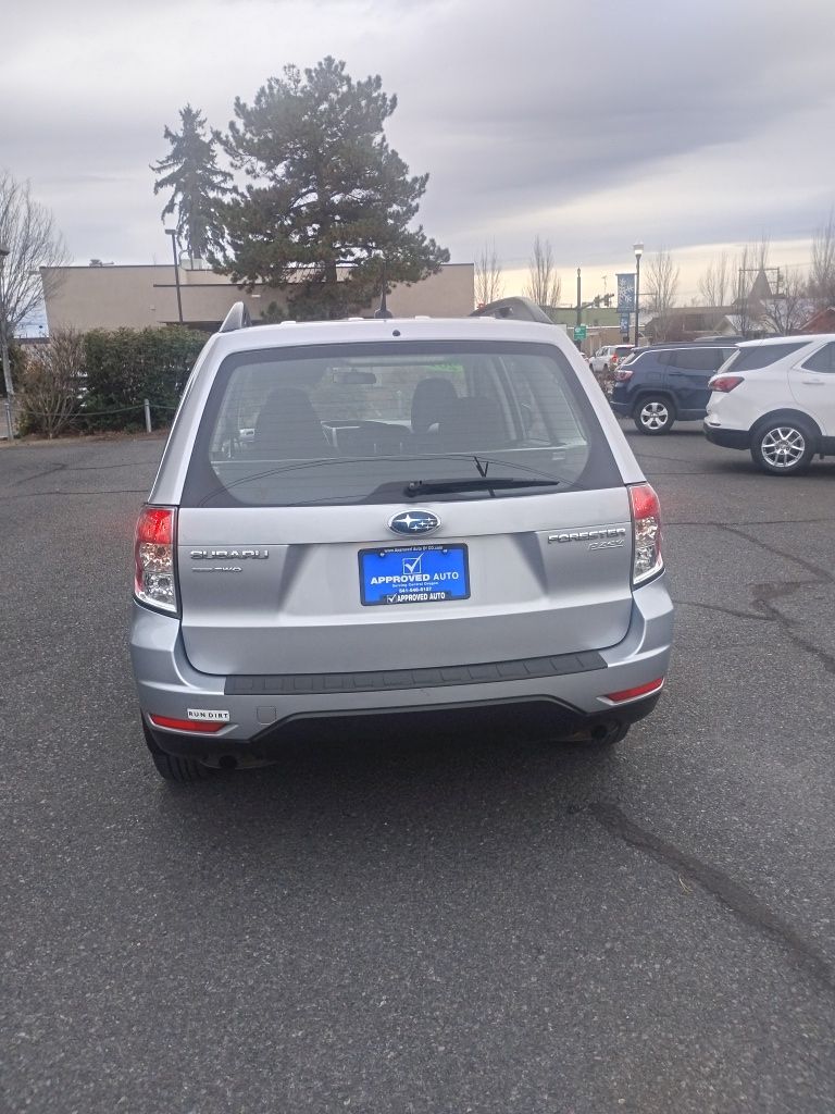 2013 Subaru Forester 2.5X photo 4