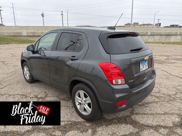 2019 Chevrolet Trax LS photo 4