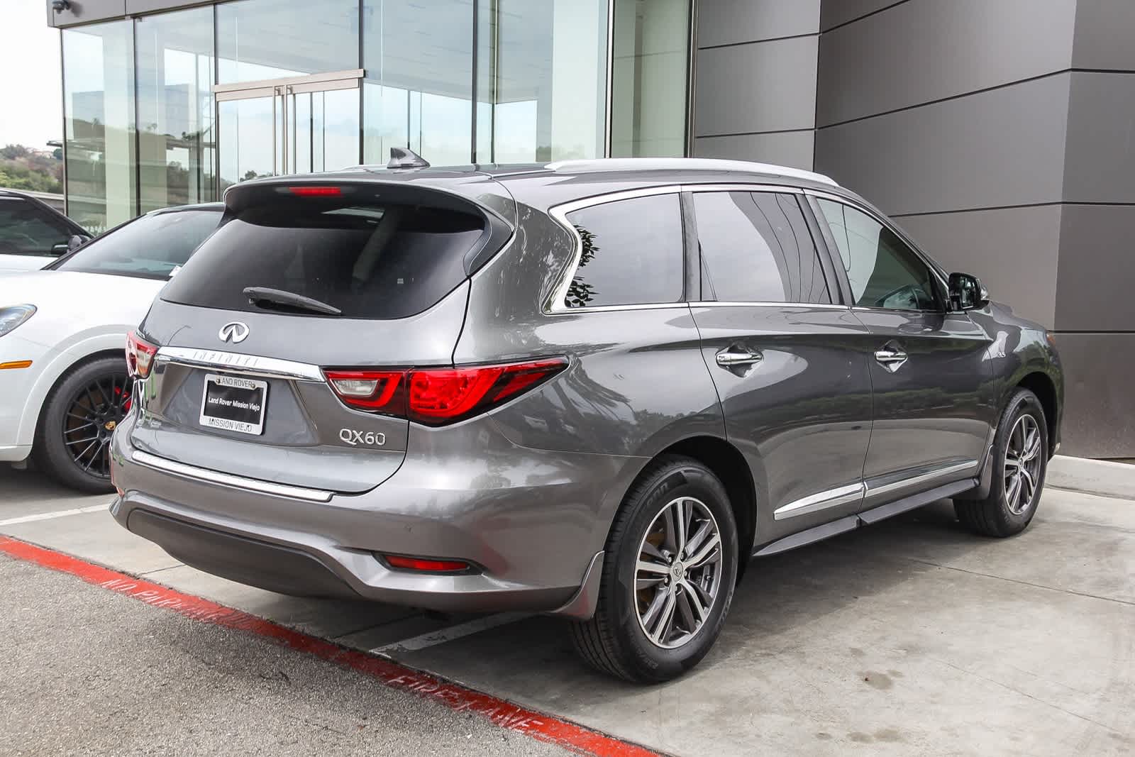 2018 Infiniti QX60 photo 4