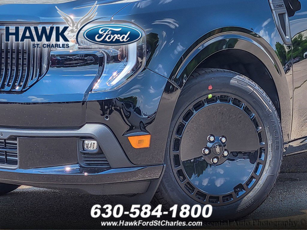 2025 Ford Maverick photo 3