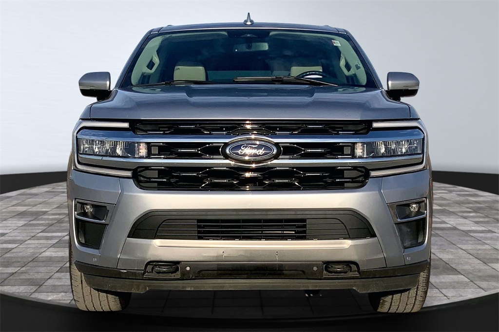 Used 2023 Ford Expedition Limited with VIN 1FMJU2A87PEA55496 for sale in Kansas City
