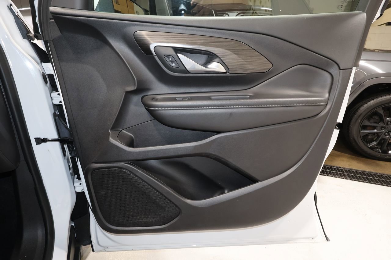 2024 Gmc Terrain SLT photo 17